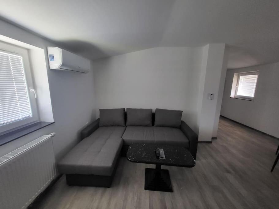 Jack Apartments Марибор Экстерьер фото