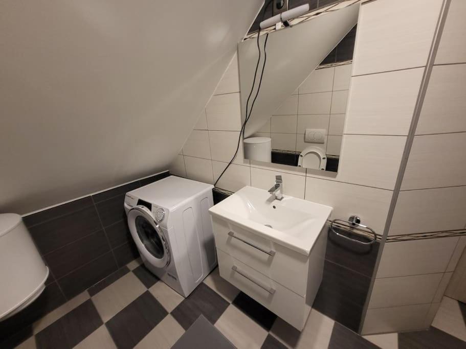 Jack Apartments Марибор Экстерьер фото